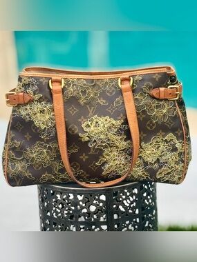 💚Louis Vuitton Brown Monogram Bagnoilles Tote with Gold Floral Embroidery💚